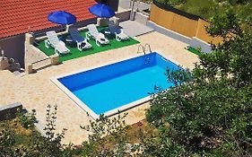Holiday Home Dijamant